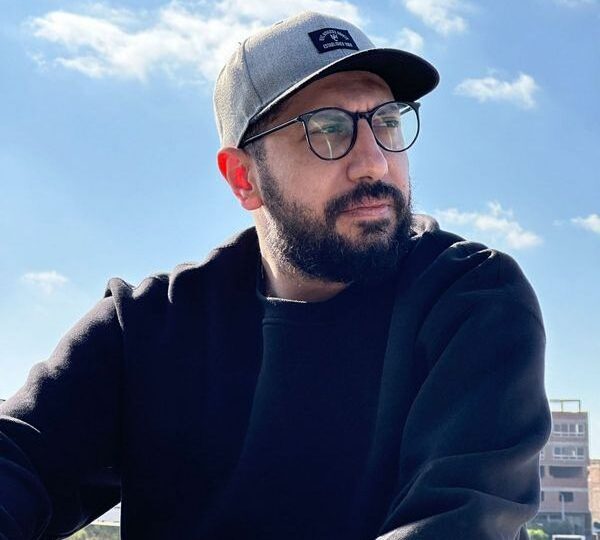 كاتب هيبتا و نجوم الساحل في معرض القاهرة الدولي  الكتاب برواية جديدة