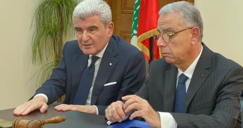 عيسى الخوري مكرّما في الرابطة المارونية: نعمل مع وزير الطاقة على إجراء يخفف فاتورة الكهرباء على الصناعيين والحكومة جادة في تنفيذ أولويات الناس