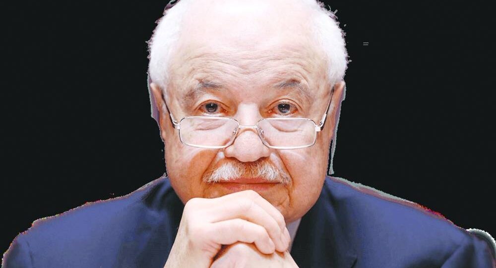 في عالم اللامعقول طلال أبوغزاله