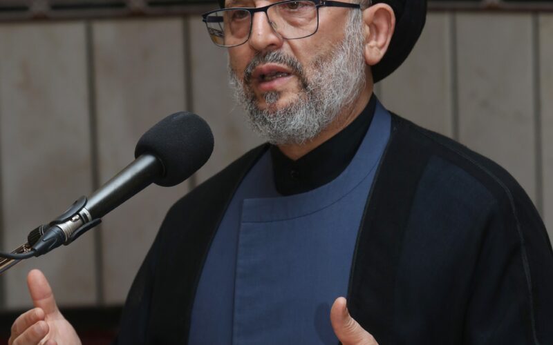 العلامة فضل الله مهنئا بعيد العمال:  من حقهم على وطنهم أن ينالوا حقوقهم ويشعروا بالأمان