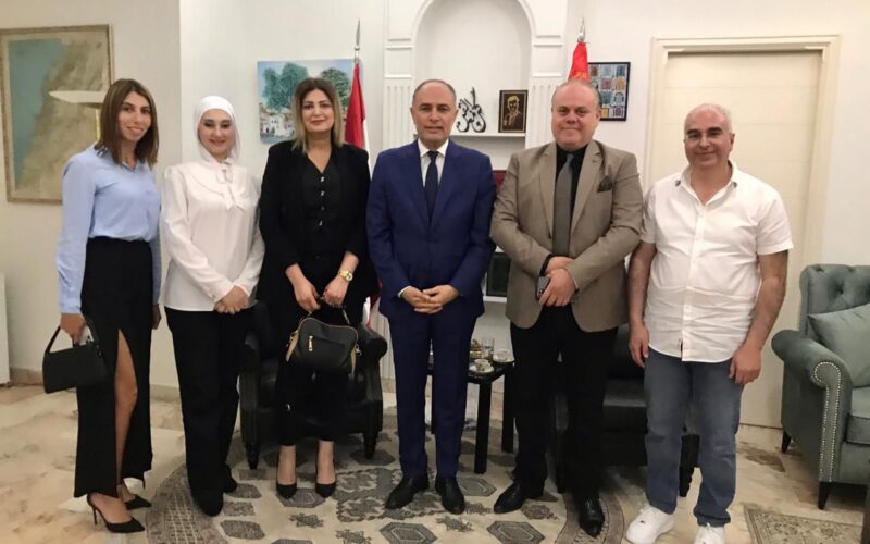 السفير التونسي بوراوي الإمام يستقبل وهيب سيقلي صاحب ثانوية غاردن سيتي