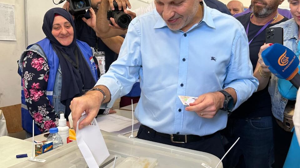 جبران باسيل يقلب الطاولة في البترون: “العضو السني قبلنا جميعاً”