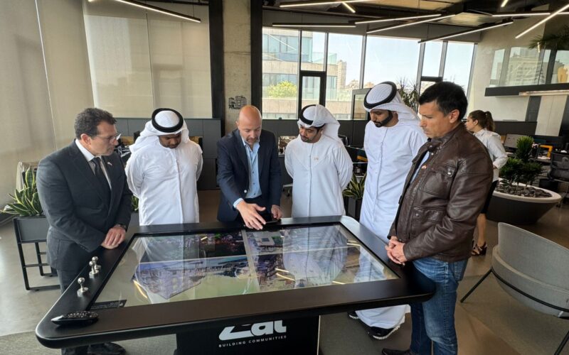 “إستقبل الوفد الإماراتي في الوزارة”.. شحادة من السراي: لتعزيز الإبتكار الحكومي لمستقبل واعد