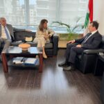 شحادة يستقبل عميدة كلية طب الأسنان في USJ.. ومؤتمر عن الـAI in Healthcare