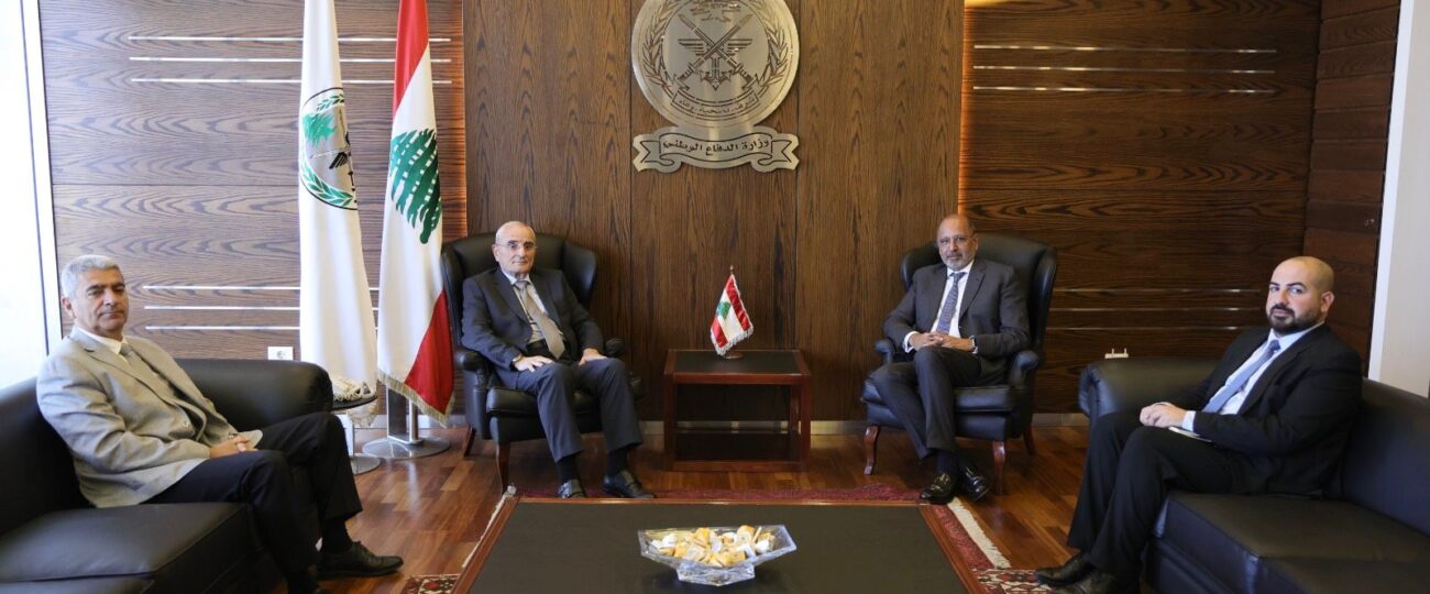 وزير الدفاع الوطني خلال لقاءه المنسق المقيم للأمم المتحدة في لبنان لتمديد مهمة اليونيفيل من دون أي تعديلات