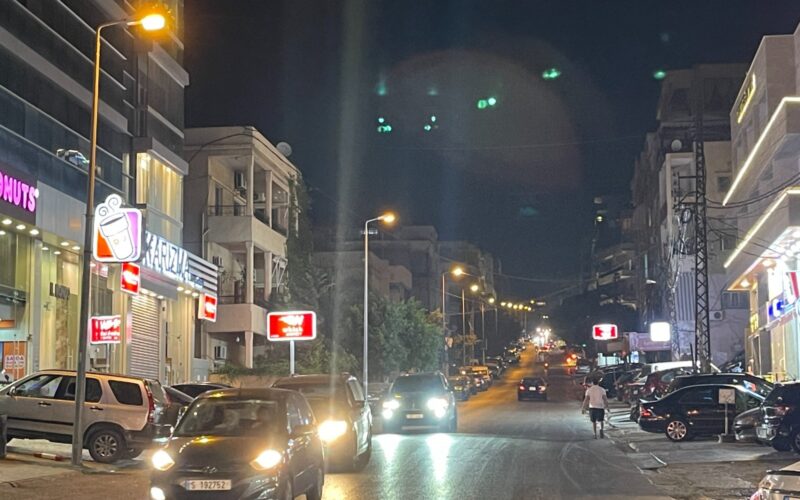 إضاءة شارع مرعي أبو مرعي الرئيسي في الهلالية: انطلاقة عملية لتحسين البنية التحتية