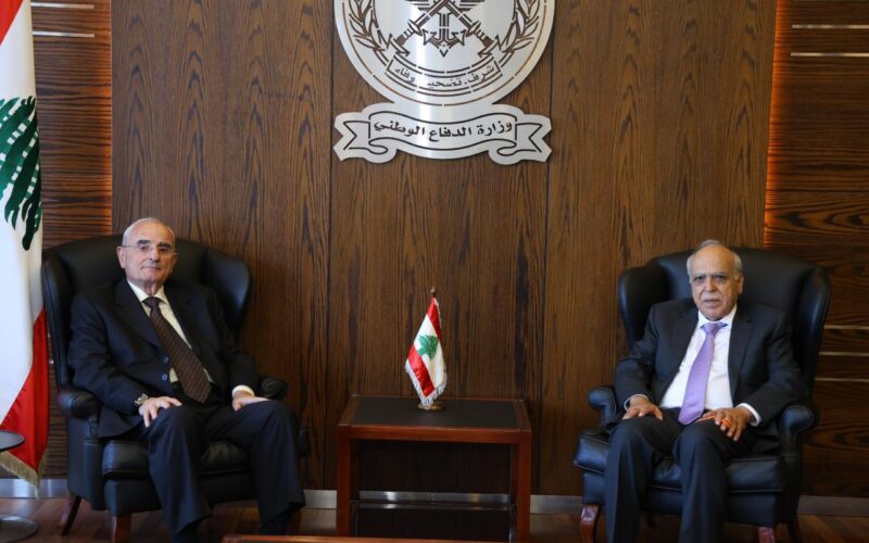 استقبالات وزير الدفاع الوطني