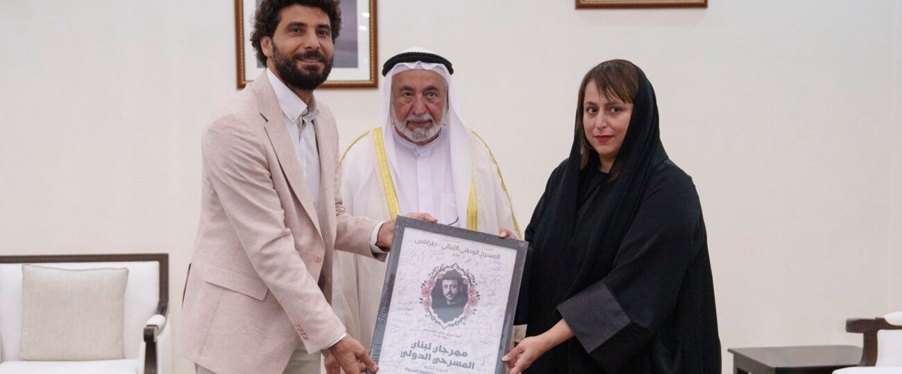 سلطان القاسمي مشيداً بدور قاسم إسطنبولي الحائز على جائزة اليونسكو الشارقة للثقافة العربية