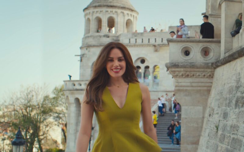 عبيدة طرحت أغنية “قلبي دليل”..حياة جديدة في الغربة