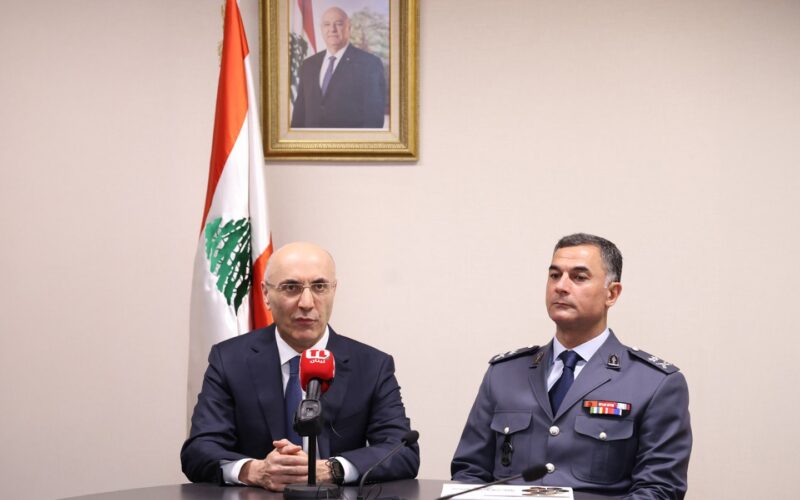 معالي وزير الداخلية والبلديات يزور المديرية العامة لقوى الأمن الداخلي للتهنئة بعيد قوى الأمن الداخلي الـ 164