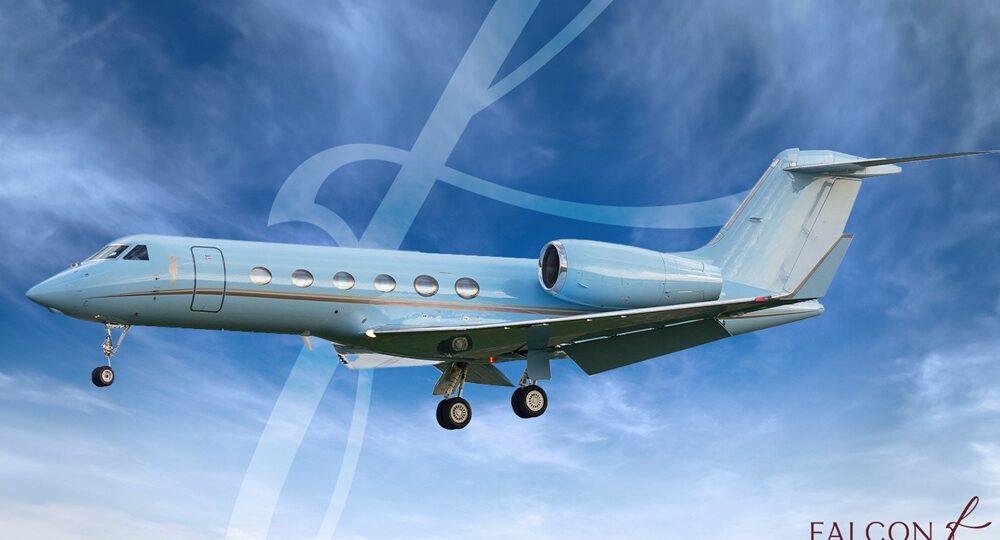 Falcon ترحب بأولى طائراتها من طراز Gulfstream: طائرة G450 الاستثنائية