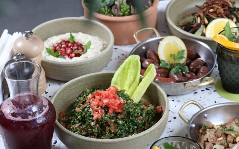 Asbaya (حاصبيا) يفتتح أبوابه في الأشرفية: مطعم لبناني ينقل روح الجنوب إلى قلب بيروت