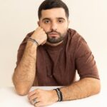 أوليفر قزي يطلق “فينا” مع أنطوني من فرقة “أدونيس” في عمل يجمع الموسيقى بالروح