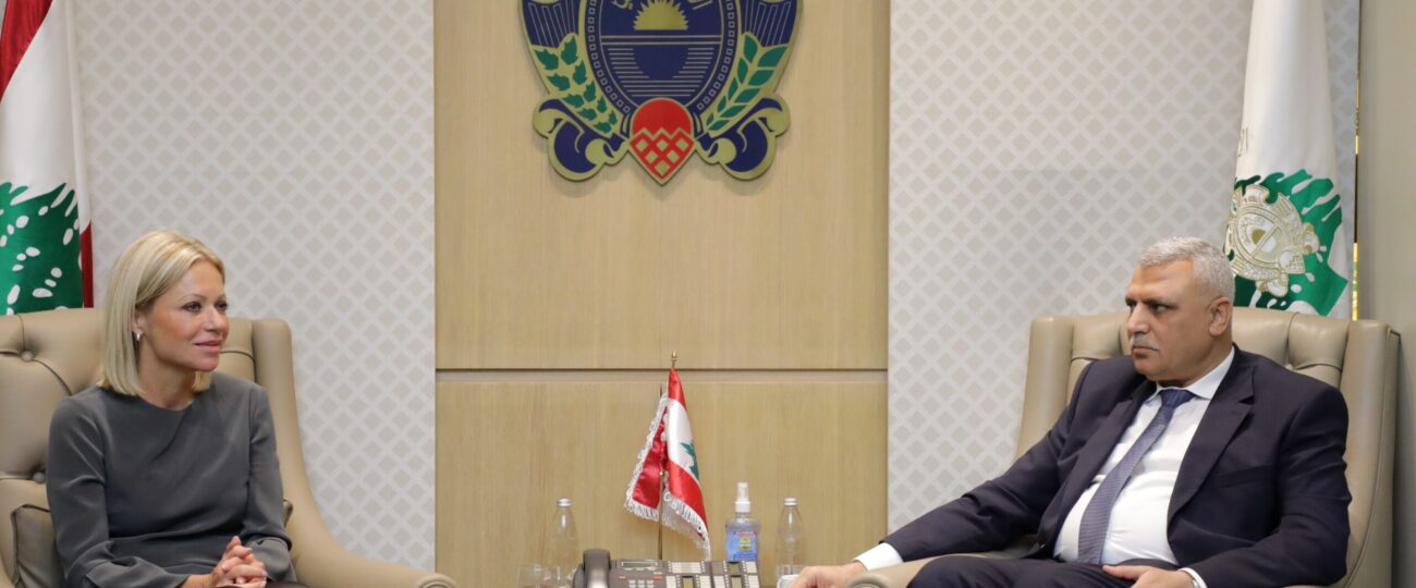 إستقبل المدير العام للأمن العام اللواء حسن شقير في مكتبه المنسقة الخاصة للأمين العام للأمم المتحدة