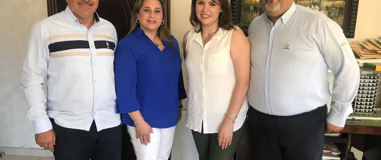 المهندسة آية البلولي تزور السيد نادر عزام