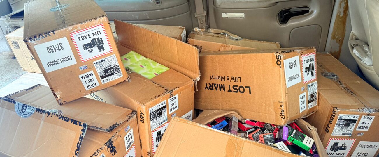 “الريجي” تضبط مصنوعات تبغية مهرّبة ومزوّرة في زقاق البلاط وجديدة