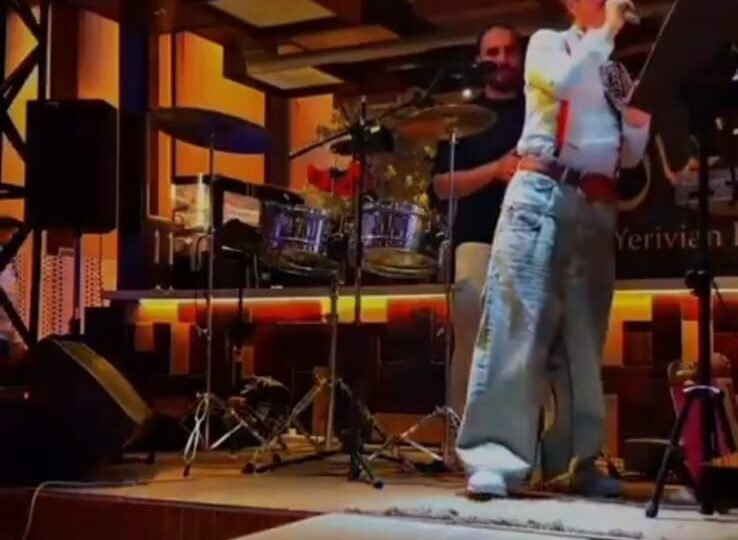 جو رعد يُشعل المسرح السعودي في الرياض Yerivian Restaurant