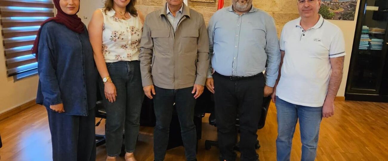 رئيس بلدية صيدا المهندس مصطفى حجازي يستقبل المهندسة آية البلولي