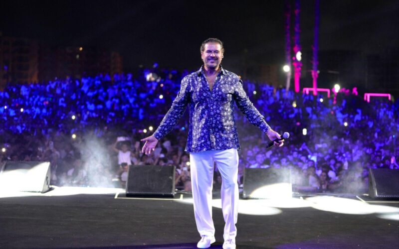 راغب علامة يشعل صيف العلمين بحفل استثنائي ومشاهد إنسانية لا تُنسى