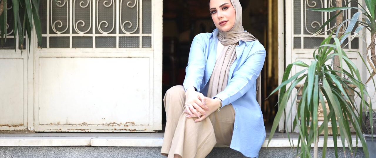 رسالة مفعمة بالإيجابية.. أنجي نصر طرحت أغنية “ع الرتم الحلو”