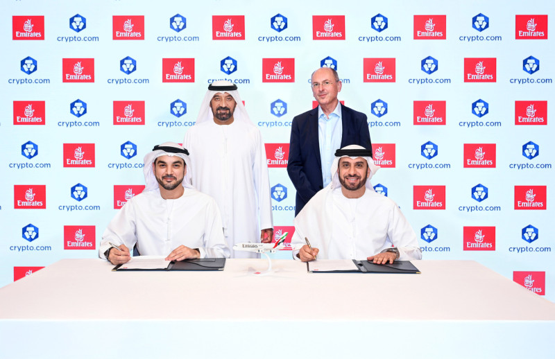 طيران الإمارات توقع مذكرة تفاهم مع Crypto.com لدمج خدمة Crypto.com Pay كخيار دفع للعملاء