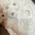 فضيحة تهريب مدوّية في مطار بيروت: ضبط رأس أثري لا يُقدّر بثمن للإمبراطور الروماني ماركوس أوريليوس!