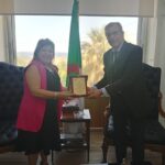 قامت رئيسة جمعية قلب العطاء، السيدة رئيفة الداعوق، على رأس وفد من الجمعية، بزيارة إلى السفارة الجزائرية في لبنان، حيث كان في استقبالها عدد من المسؤولين والدبلوماسيين الجزائريين.