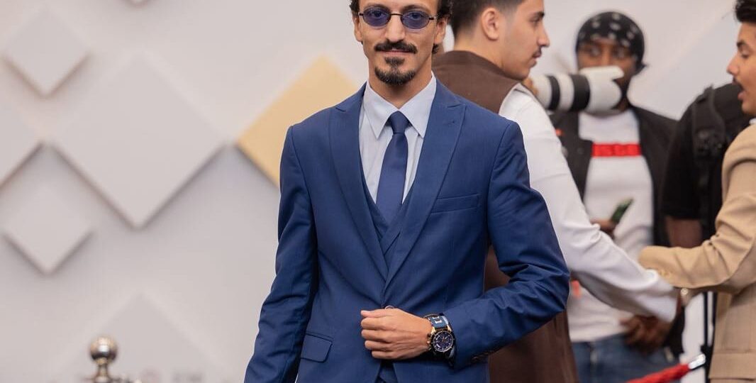 كريم صلاح الدين يتألق في السعودية ويفوز بجائزة أفضل ممثل دور أول ويخطف الأنظار في احتفال وزارة الثقافة