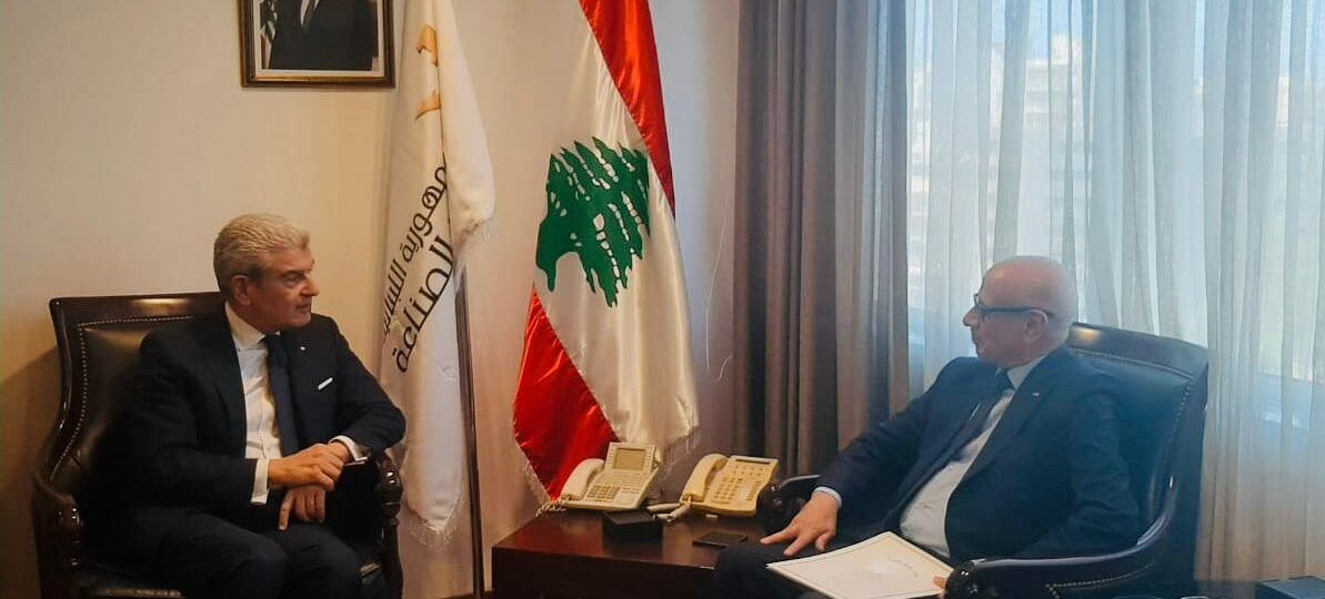 وزير الصناعة التقى سفيري المغرب والأردن