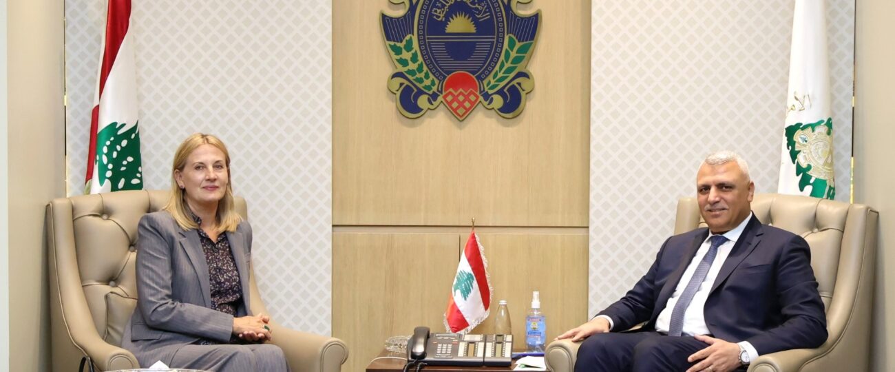 استقبل المدير العام للأمن العام اللواء حسن شقير صباح اليوم في مكتبه سفيرة دولة النرويج