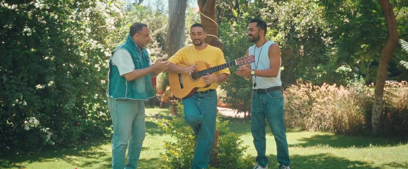 احمد الروبي يطلق فيديو كليب اشتقناله في أجواء التسعينات
