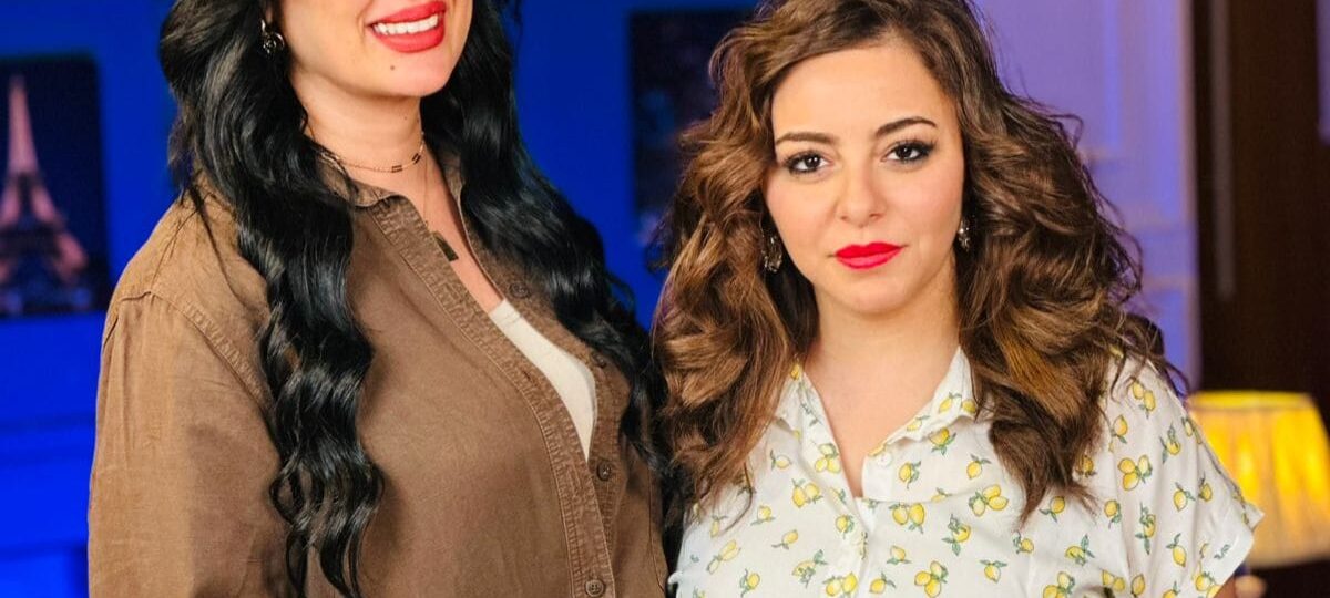بين عادل إمام وتامر حسني وحمادة هلال.. إلهام عبد البديع تفتح قلبها لسيرا إبراهيم في “اسمعني شكرًا